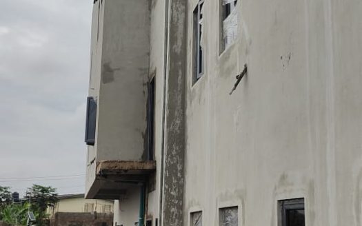 Four Units of Brand New 2 Bedroom Apartments, & One Unit of 2 Bedroom Penthouse, Situate at Bashorun, Ibadan.